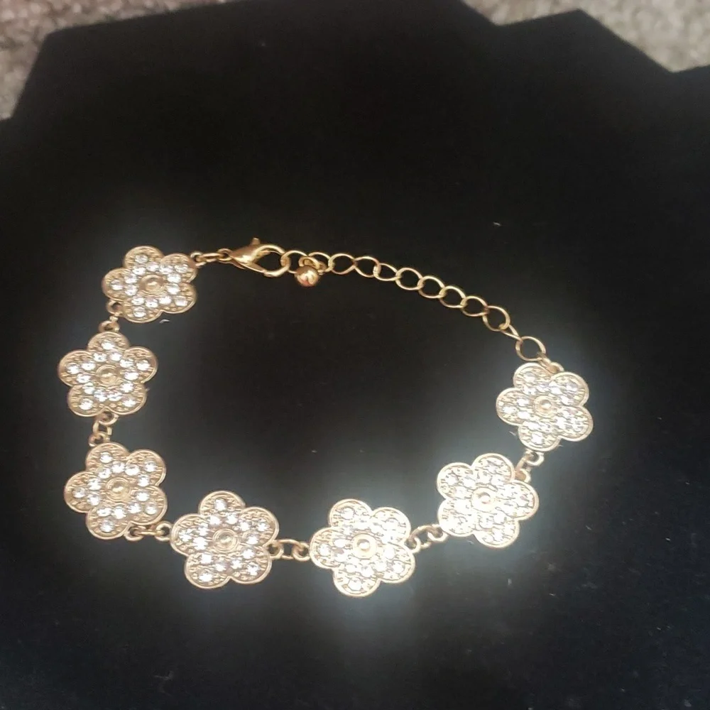 Unbranded clover bracelet - Picture 2 of 2